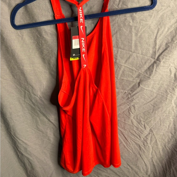 Nike dri-fit tank with tags. - Picture 3 of 6